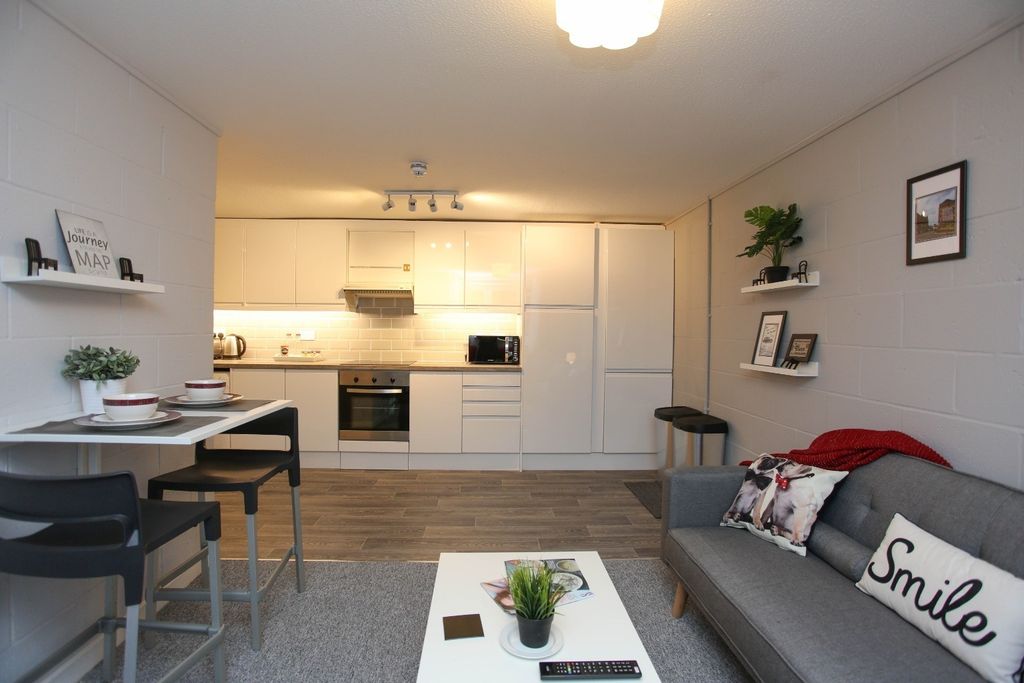 Property photo 3 of 7 4346602