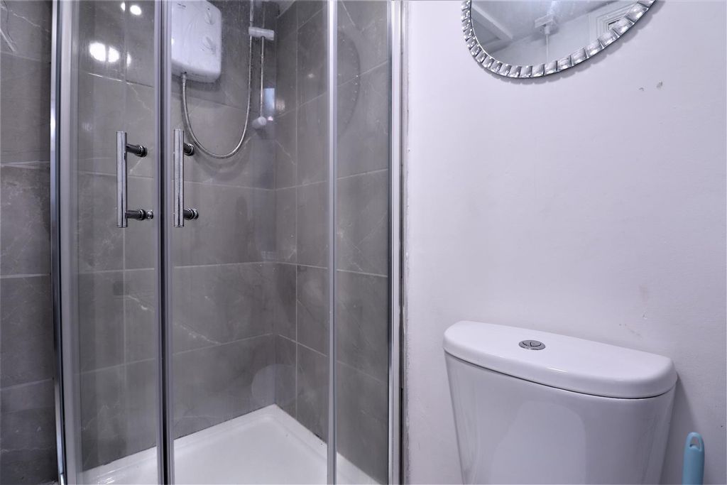 Property photo 3 of 13 Bathroom 2