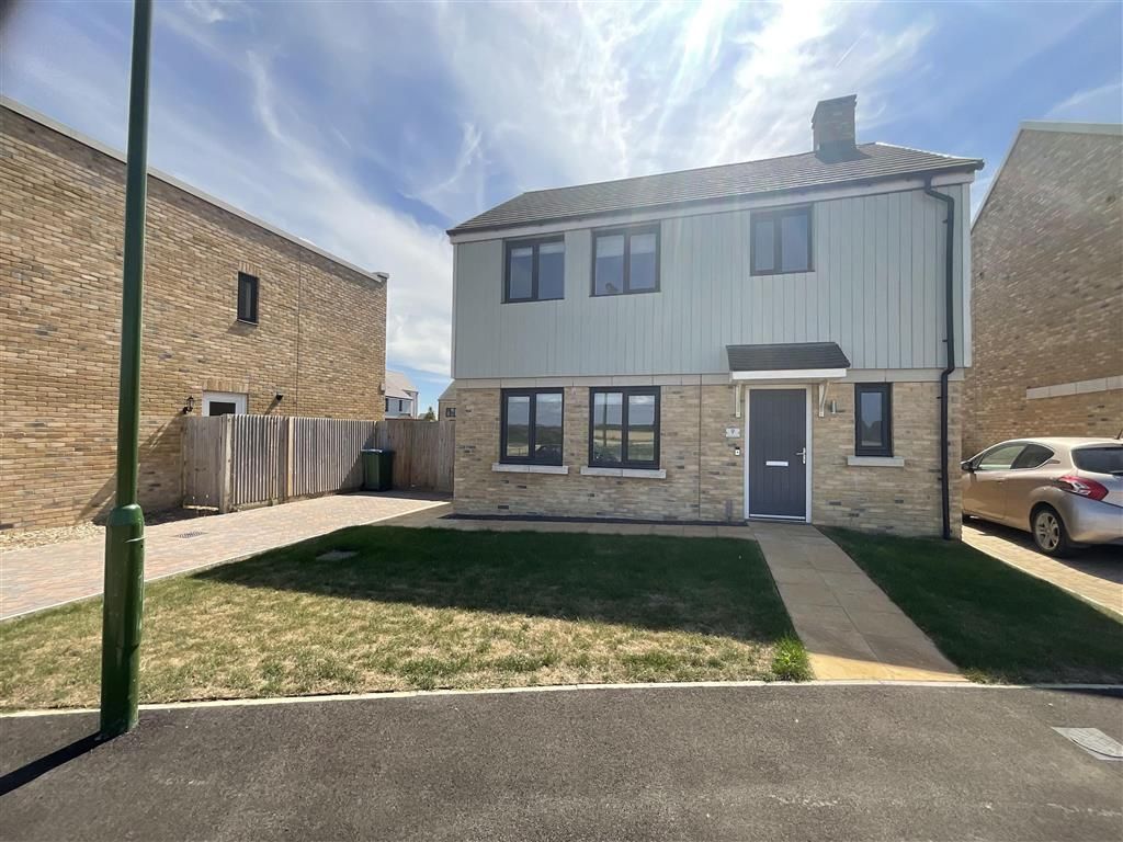 Property photo 1 of 17 Front