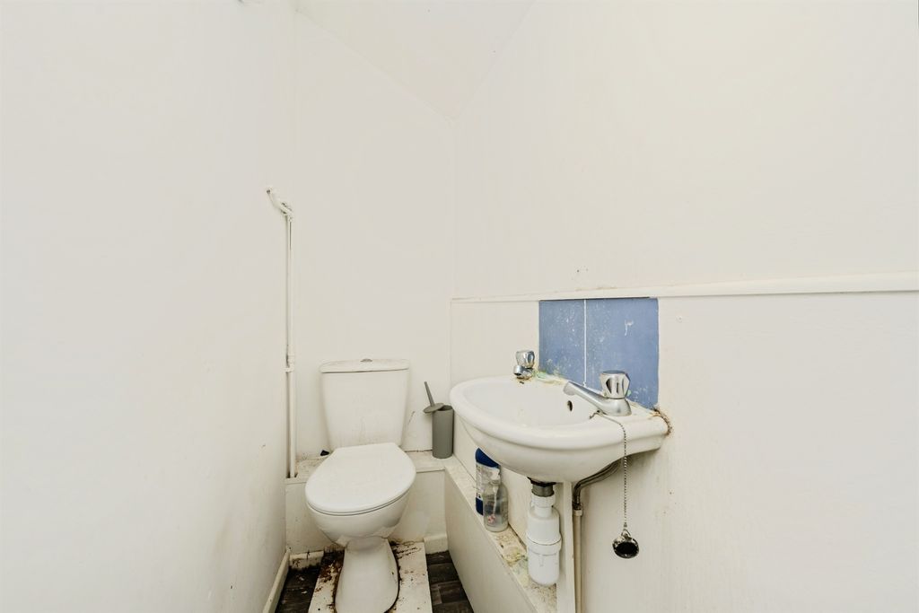 Property photo 2 of 15