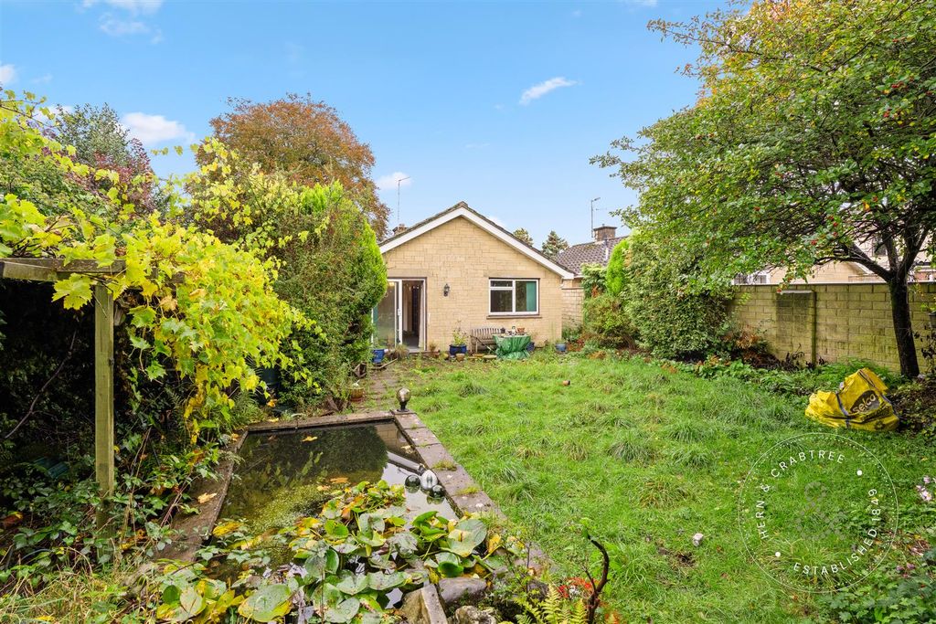 Property photo 2 of 28 Rose Acre, Bristol, Herncrabtree (18).Jpg