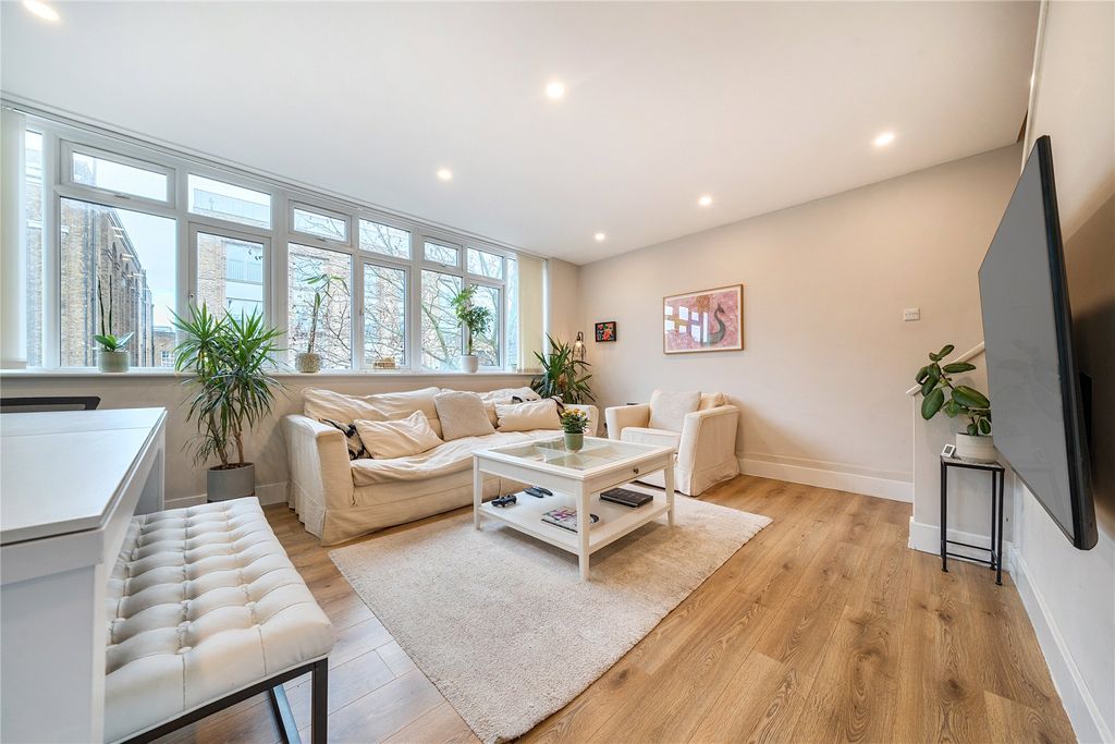 Property photo 2 of 15 Picture No. 05