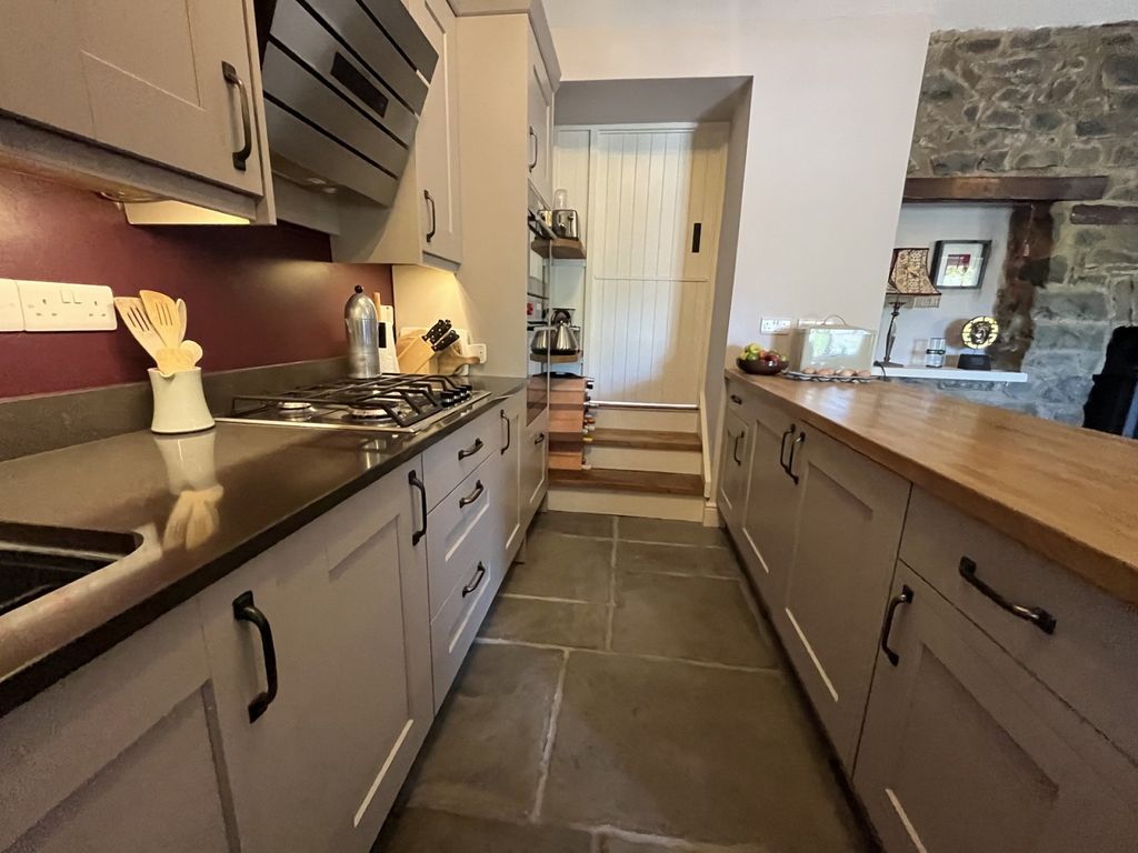 Property photo 3 of 20 Not Specified