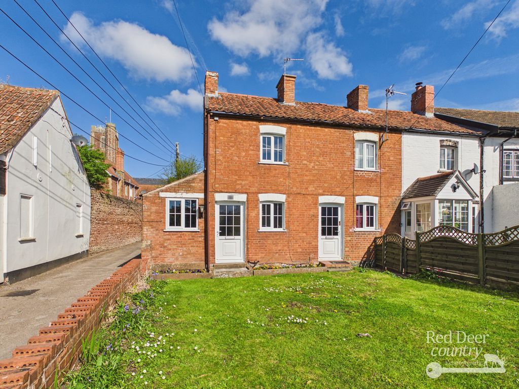 Property photo 1 of 21 Front