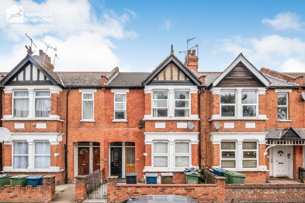 Property photo 1 of 10 Front View