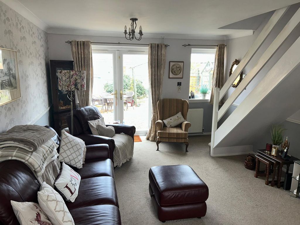 Property photo 3 of 6