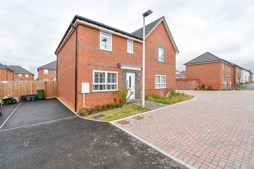 Property photo 1 of 23 Front