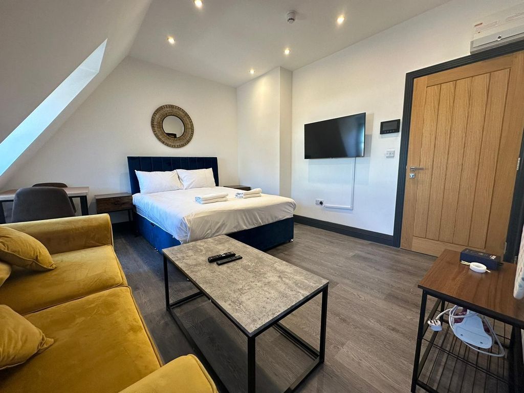 Property photo 1 of 4