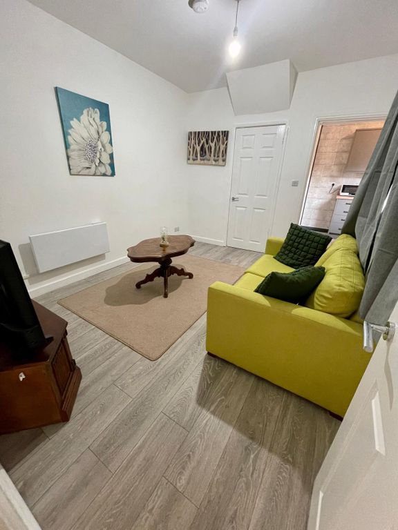 Additional image 4 of 4 bed terraced house to rentSt. Oswalds Street, Hartlepool TS24