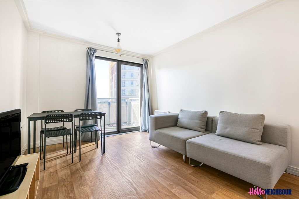 Property photo 3 of 13 Photo 2