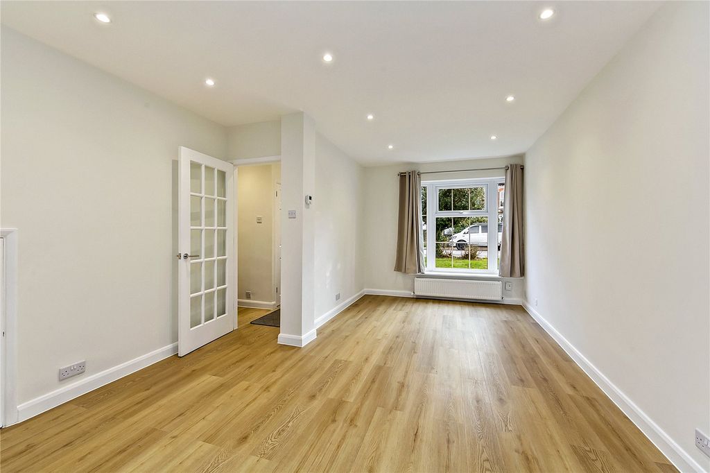 Property photo 2 of 12 Picture No. 07