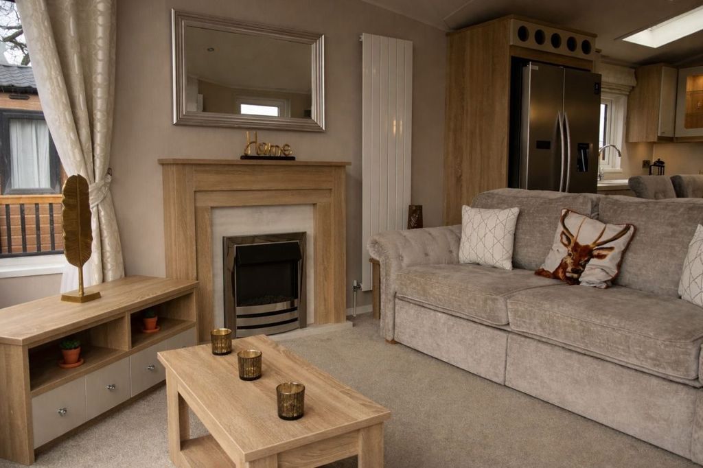 Property photo 3 of 8 Axbf4696386A8Ea216.Jpg