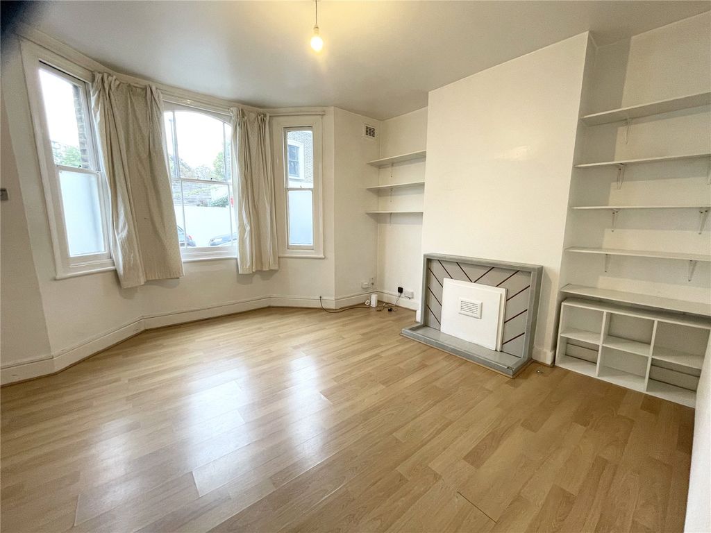 Property photo 1 of 8 Picture No. 06