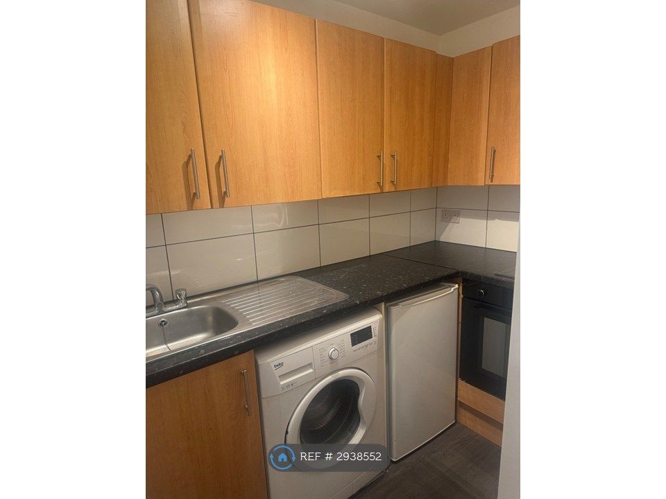Property photo 1 of 3 Kitchen