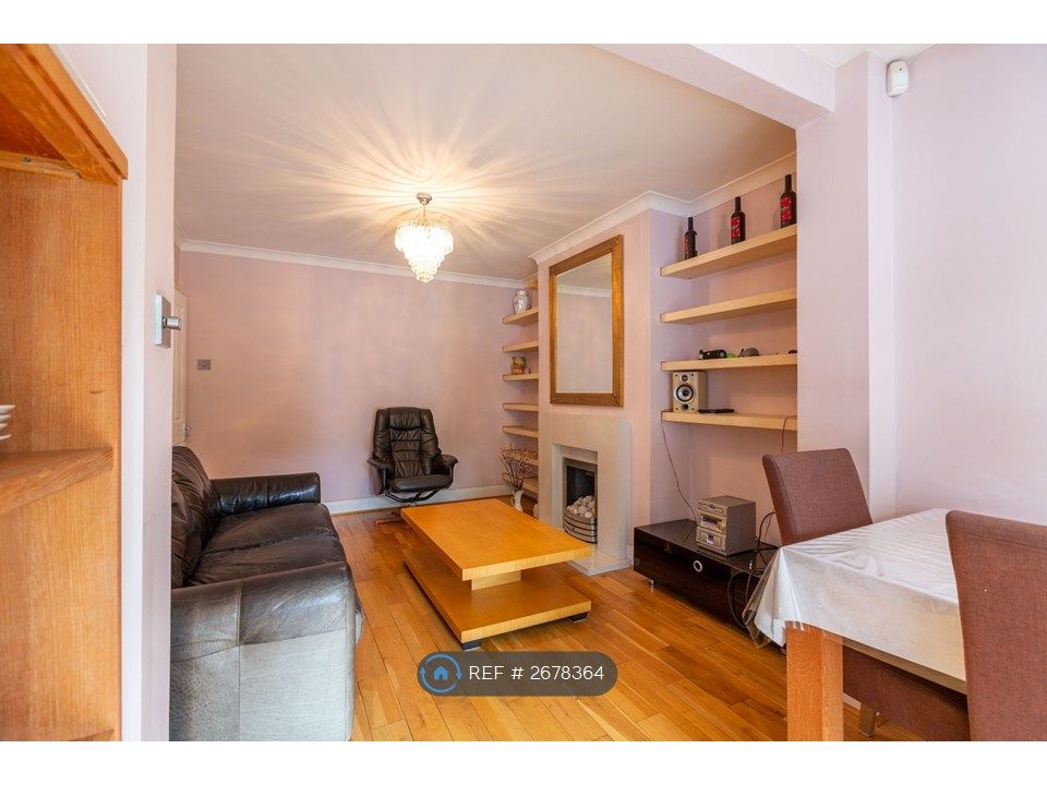 Property photo 2 of 21