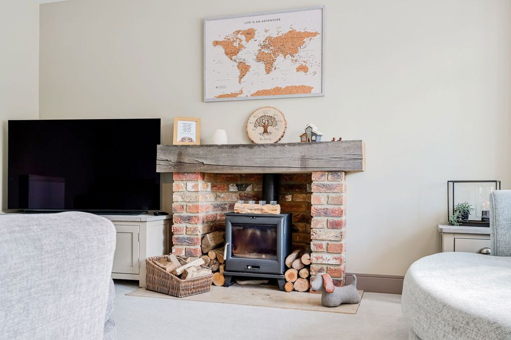 Property photo 3 of 18