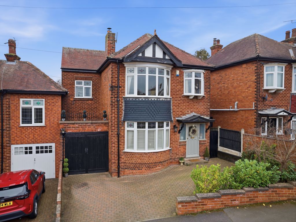 Property photo 1 of 21