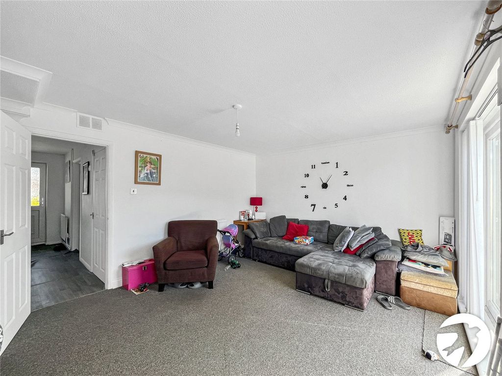 Property photo 3 of 12 Picture No. 19