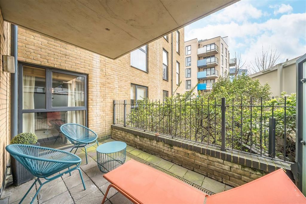 Property photo 3 of 6