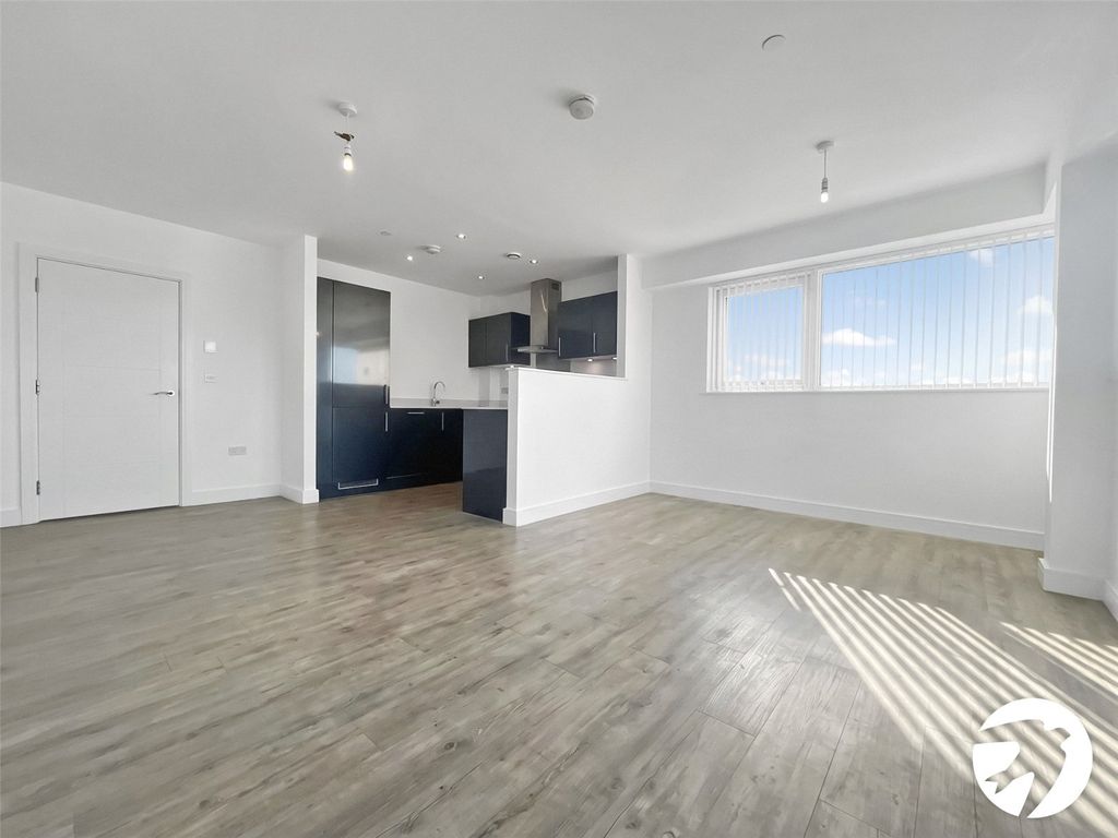 Property photo 3 of 12 Picture No. 41