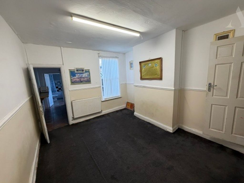 Property photo 3 of 9 166 Wright Road Rear Reception Room.Jpeg