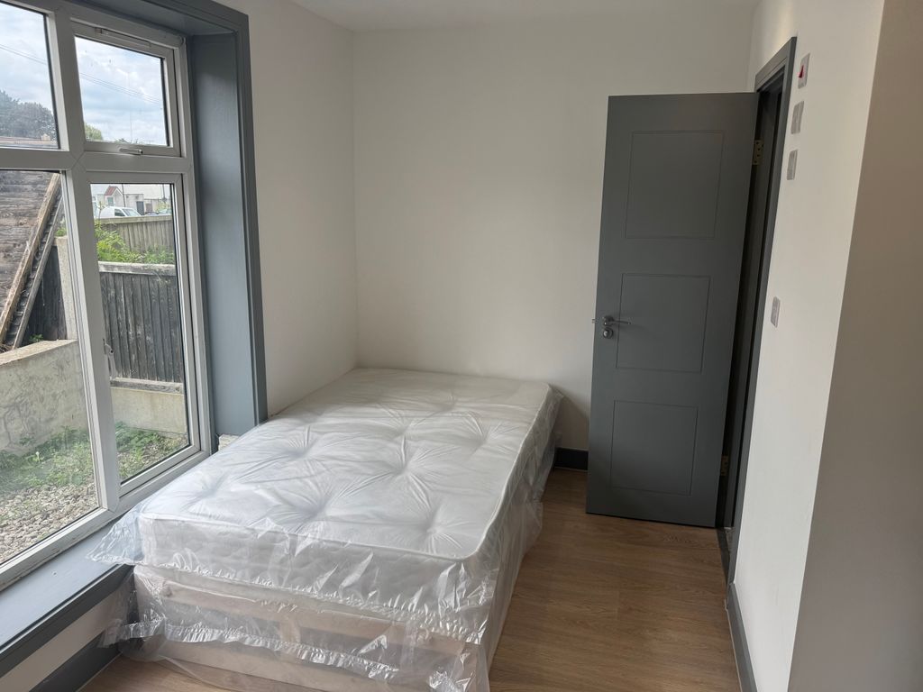Property photo 1 of 3