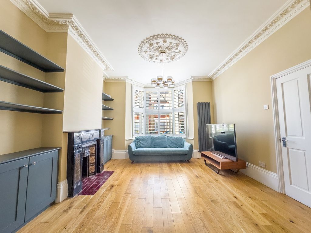 Property photo 2 of 27 2254384