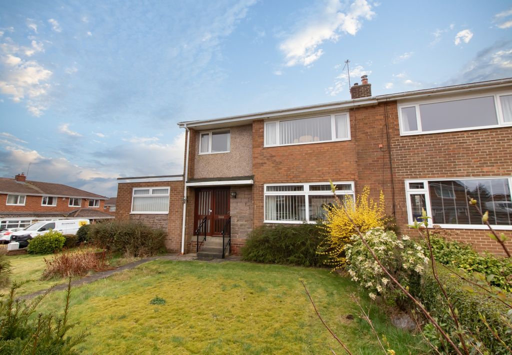 Property photo 1 of 16 Front View