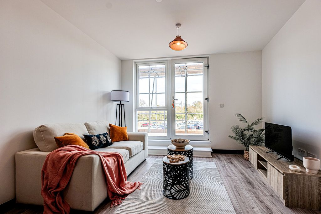 Property photo 1 of 6
