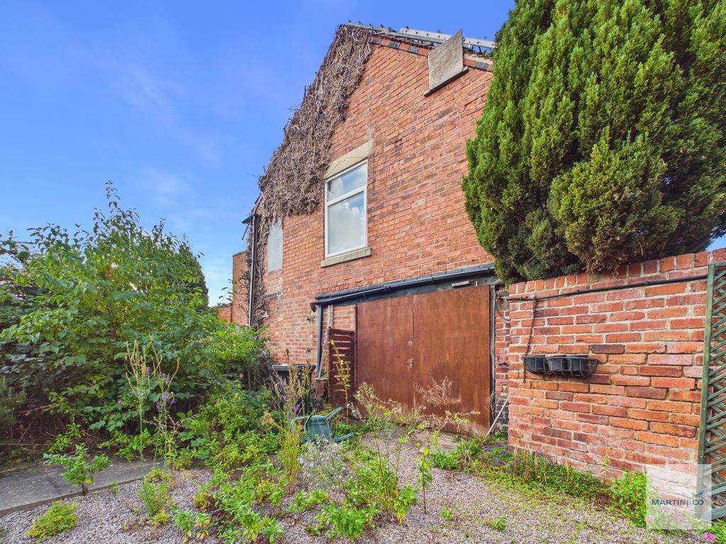 Property photo 2 of 14 Cam03394G0-Pr0557-Still016