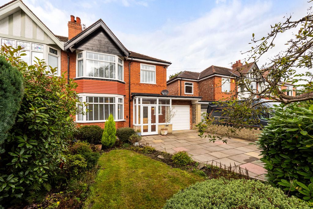 Property photo 1 of 33
