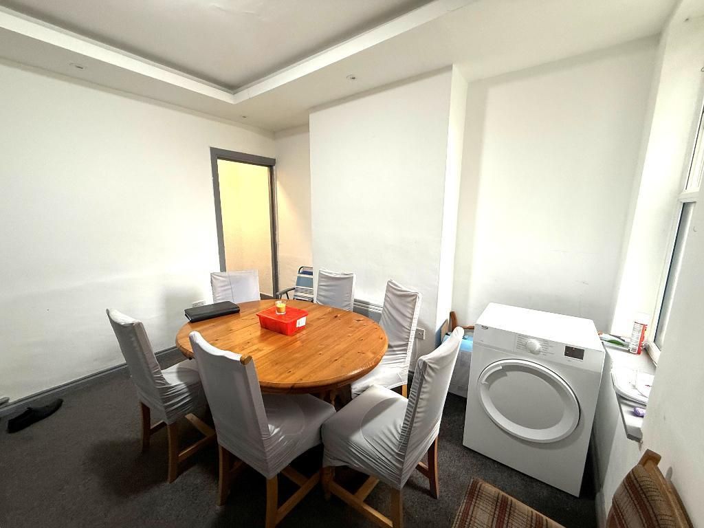 Property photo 3 of 7 Photo 3