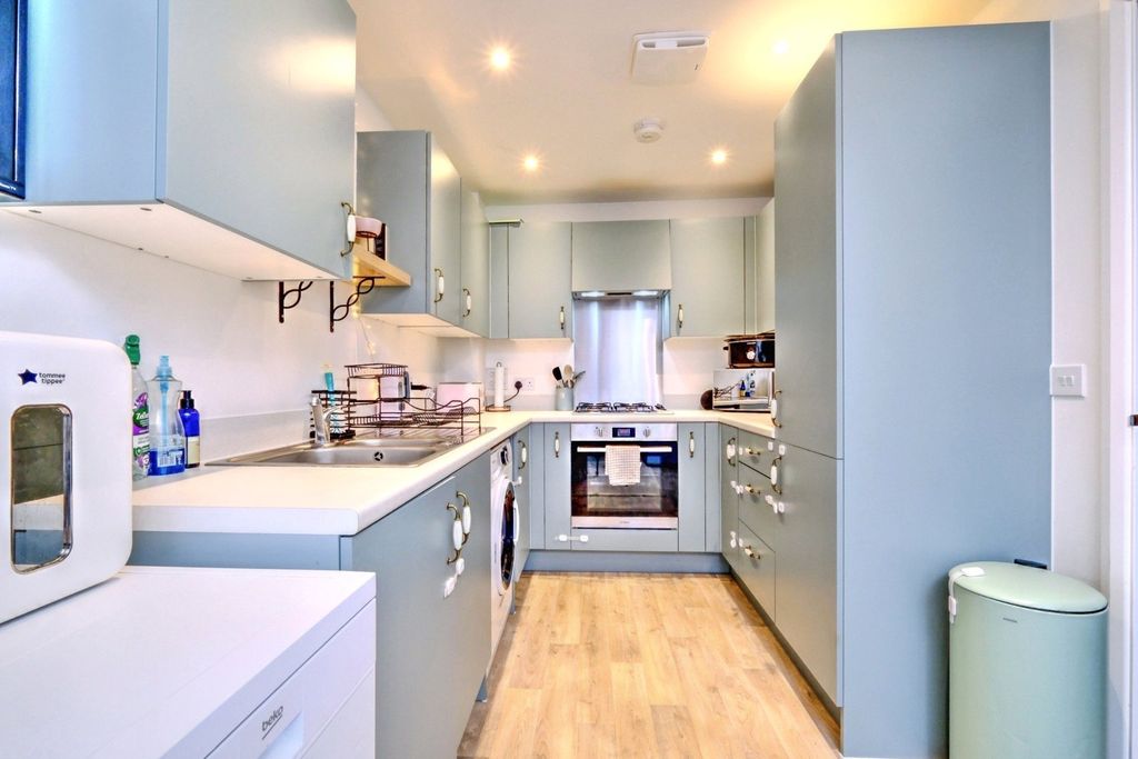 Property photo 3 of 20 Pbox-Img.Jpg