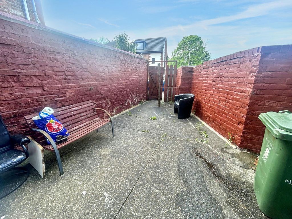 Property photo 3 of 3