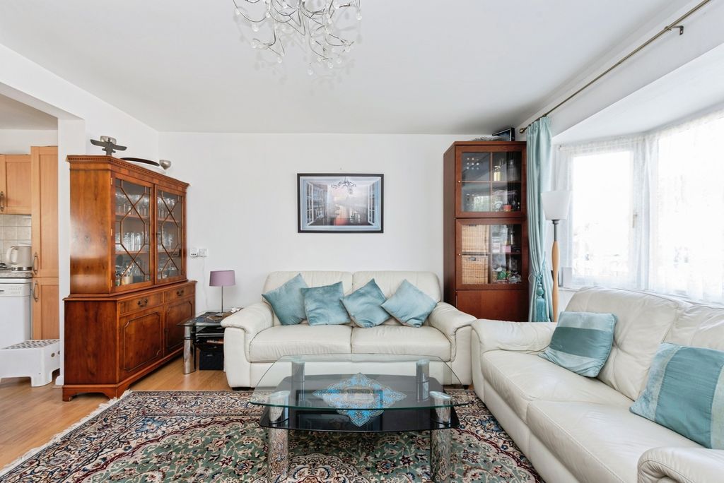 Property photo 3 of 18 Reception Room