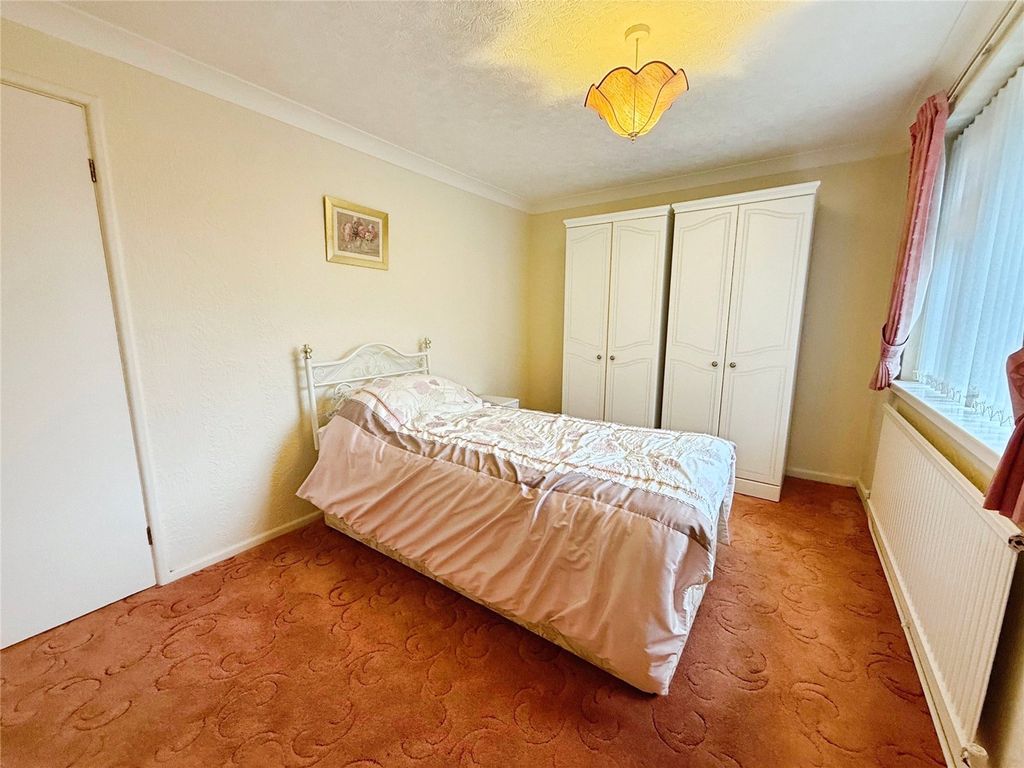 Property photo 3 of 13 Bedroom 1