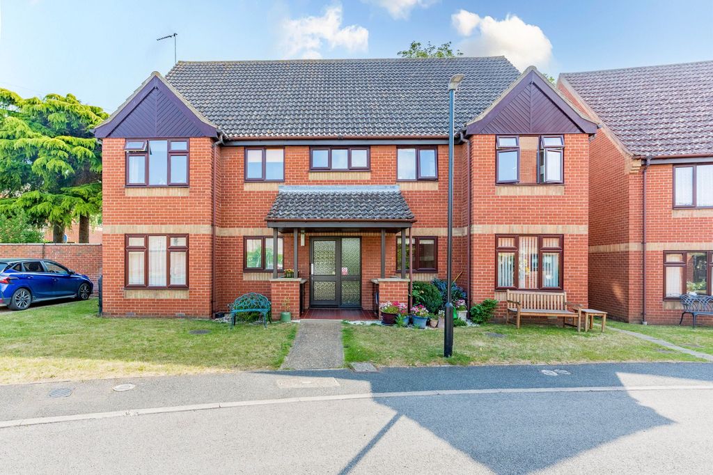 Property photo 1 of 13