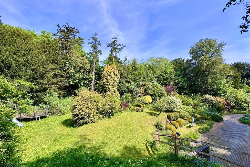 Property photo 2 of 38 Picture No. 71