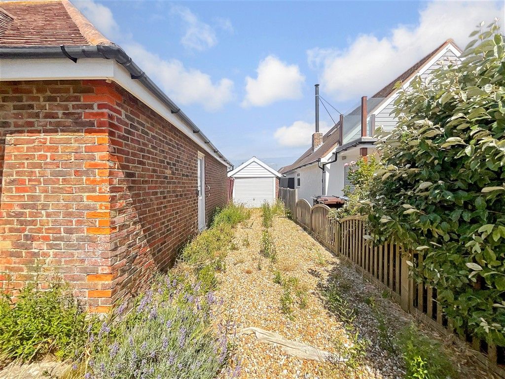 Property photo 1 of 10 Garage And Drive