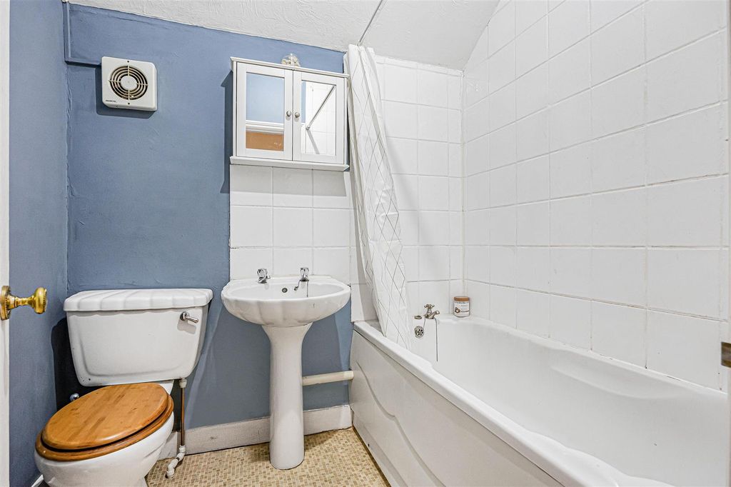 Property photo 1 of 11 23_82403.Jpg