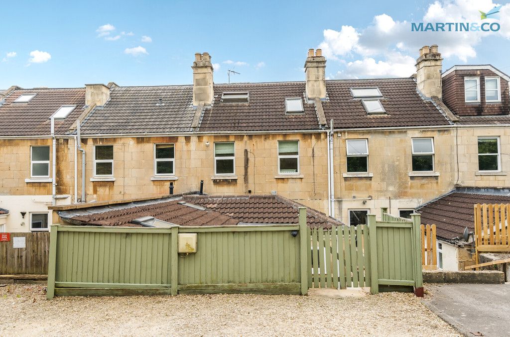 Property photo 1 of 2