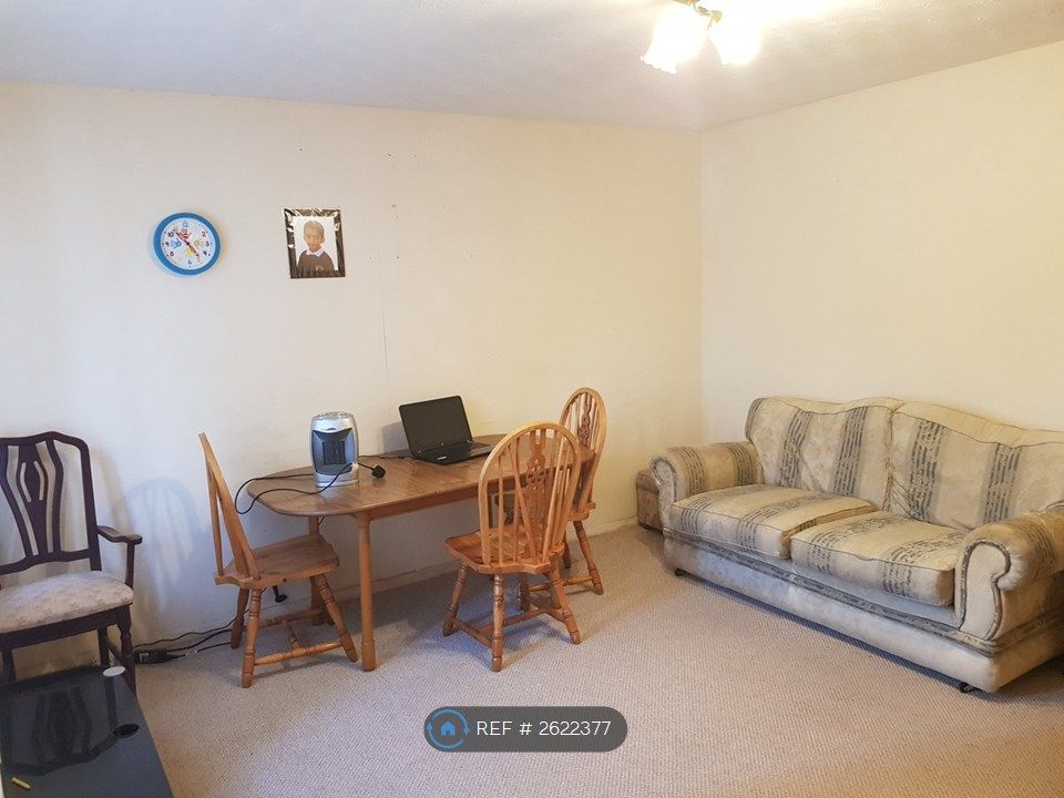 Property photo 3 of 6
