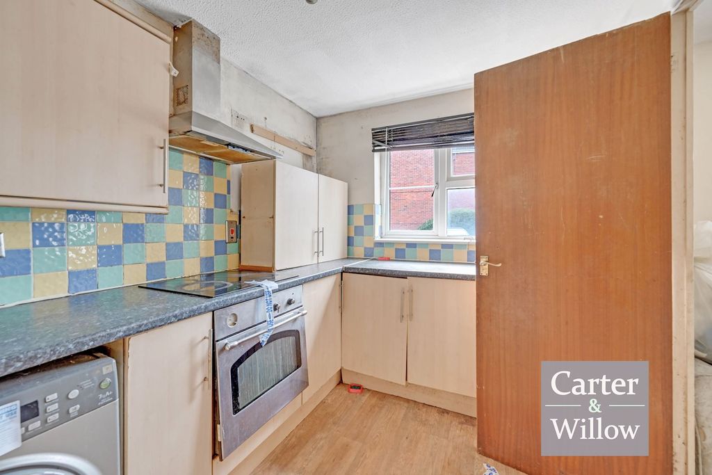 Property photo 3 of 11