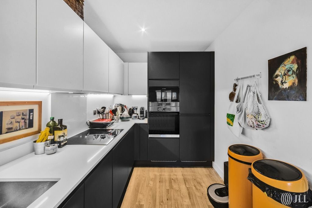 Property photo 3 of 24