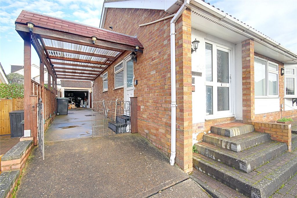 Property photo 3 of 16 Picture No. 04