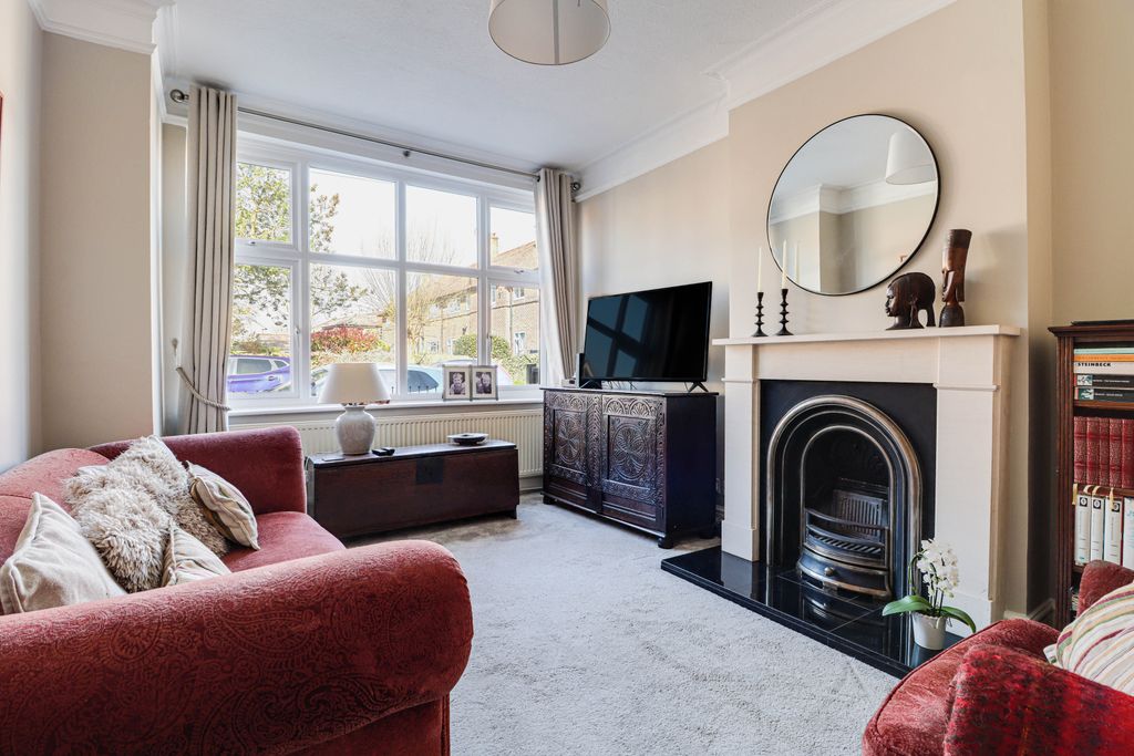 Property photo 3 of 22 Img4122Img4124