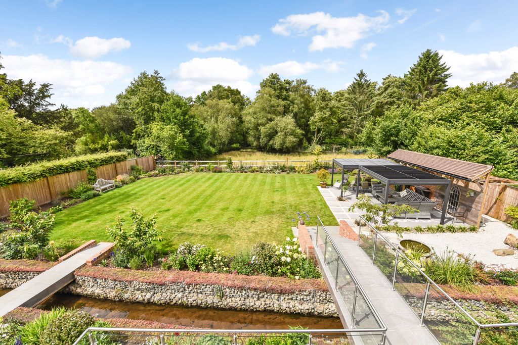 Additional image 26 of 4 bed detached house for saleMint Road, Liss Forest, Hampshire GU33