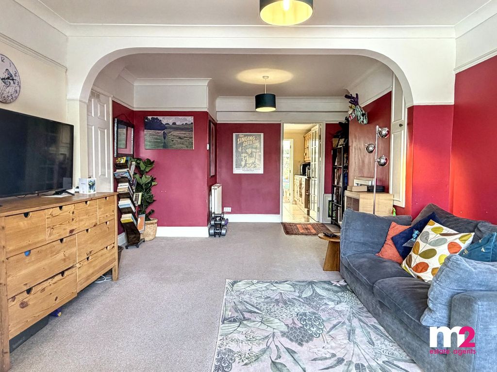 Property photo 3 of 20
