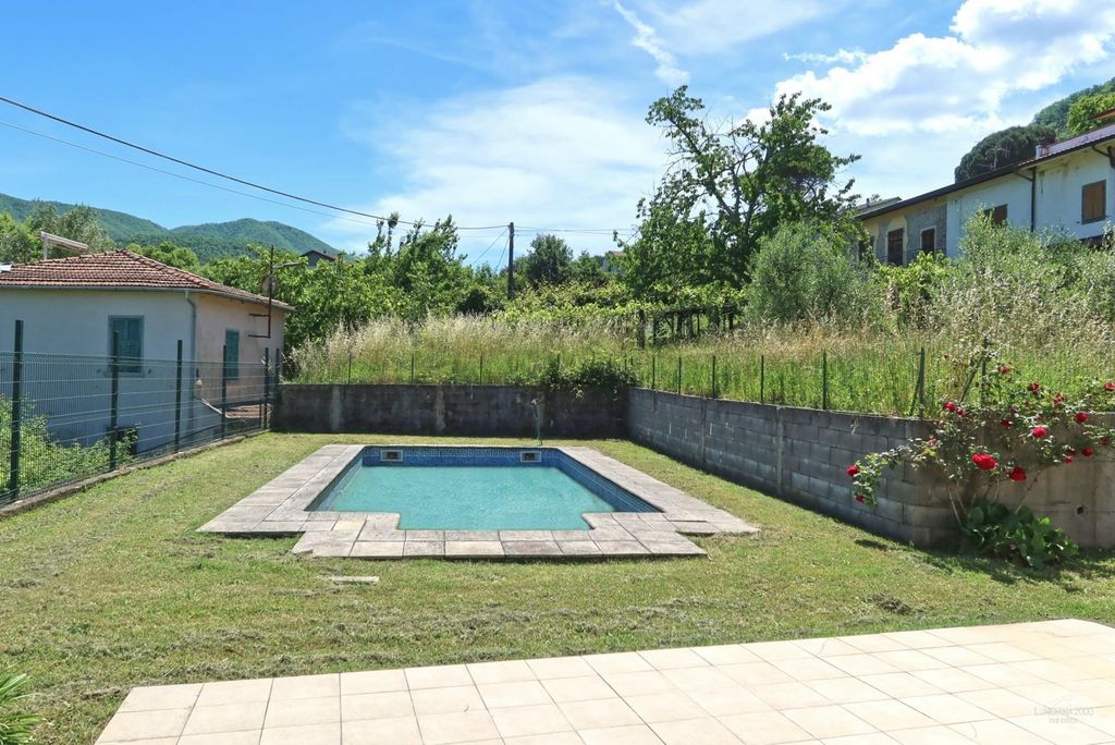 Property photo 2 of 45