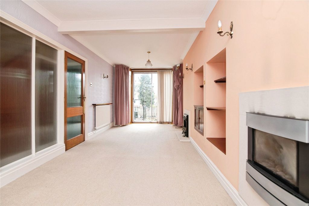 Property photo 2 of 16 Picture No. 03
